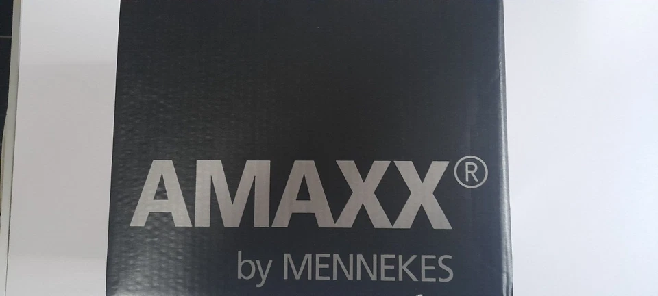 Mennekes AMAXX® 16A 3P+N+E 415V Interlocked Switched RCD Protected Socket IP67 - Image 2 of 4