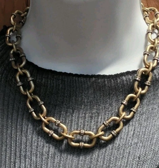 Chloe & Isabel Endless Pave Link Gold Tone Necklace Choker Discontinued - Image 3 of 4
