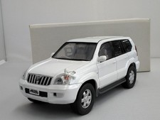 TOYOTA 1/24 color sample TOYOTA Land Cruiser Prado TOYOTA Land Cruiser Prado