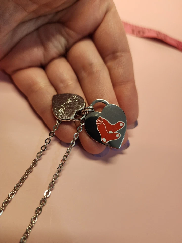 MLB Boston Red Sox Heart Love Charm Necklace Official Team Souvenir Baseball Fan - Image 4 of 4