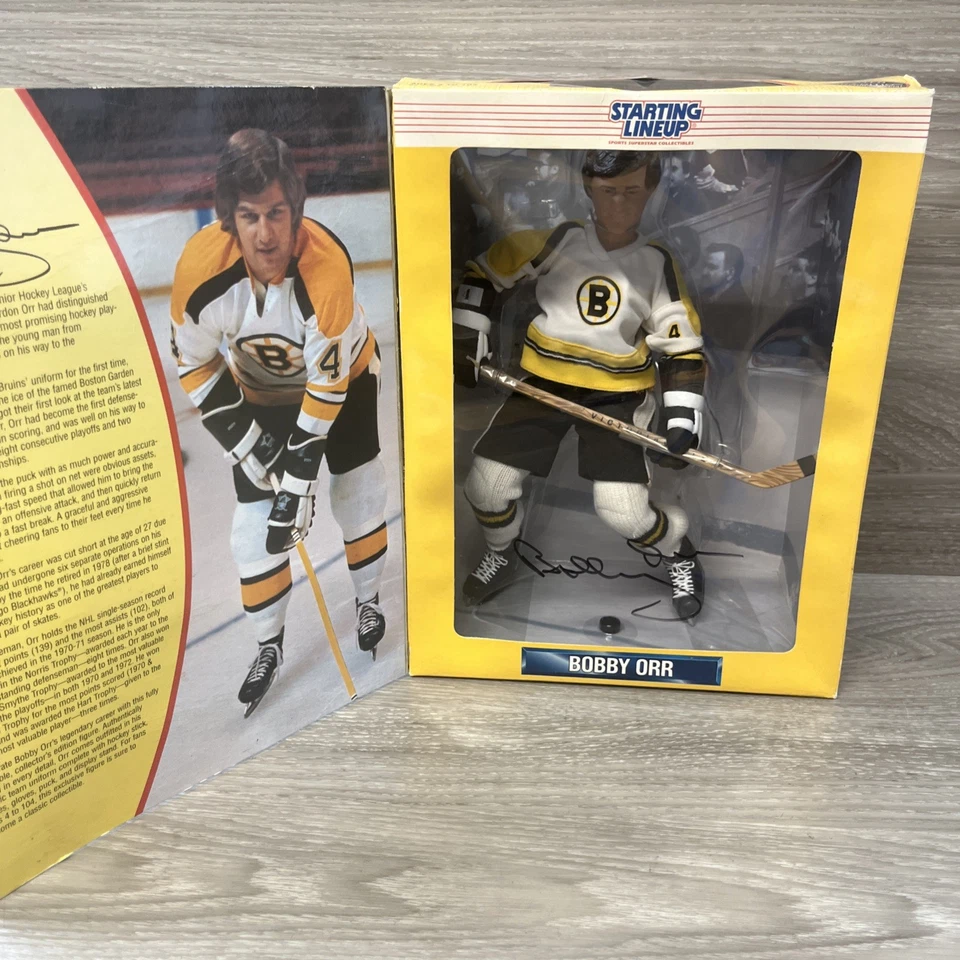 De colección 1997 Bobby Orr alineación inicial KB Toys exclusivo edición limitada firmado Foto 2 de 4