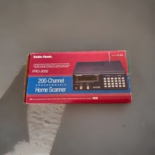 RADIO SHACK 200 CHANNEL HOME SCANNER RECEIVER MODEL PRO-2032 HF/VHF/UHF