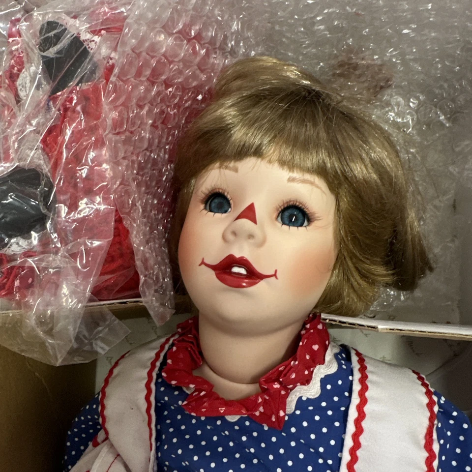 Muñeca de porcelana Ann By Kelly RuBert de Danbury Mint Foto 3 de 3