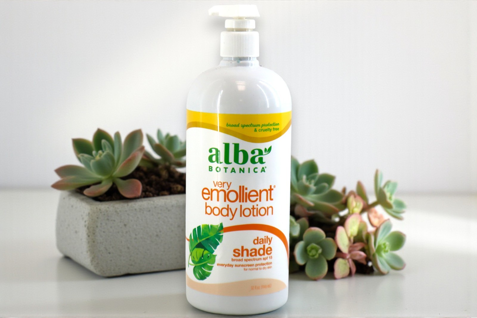 Alba Botanica Very Emollient Body Lotion, Daily Shade SPF 15
