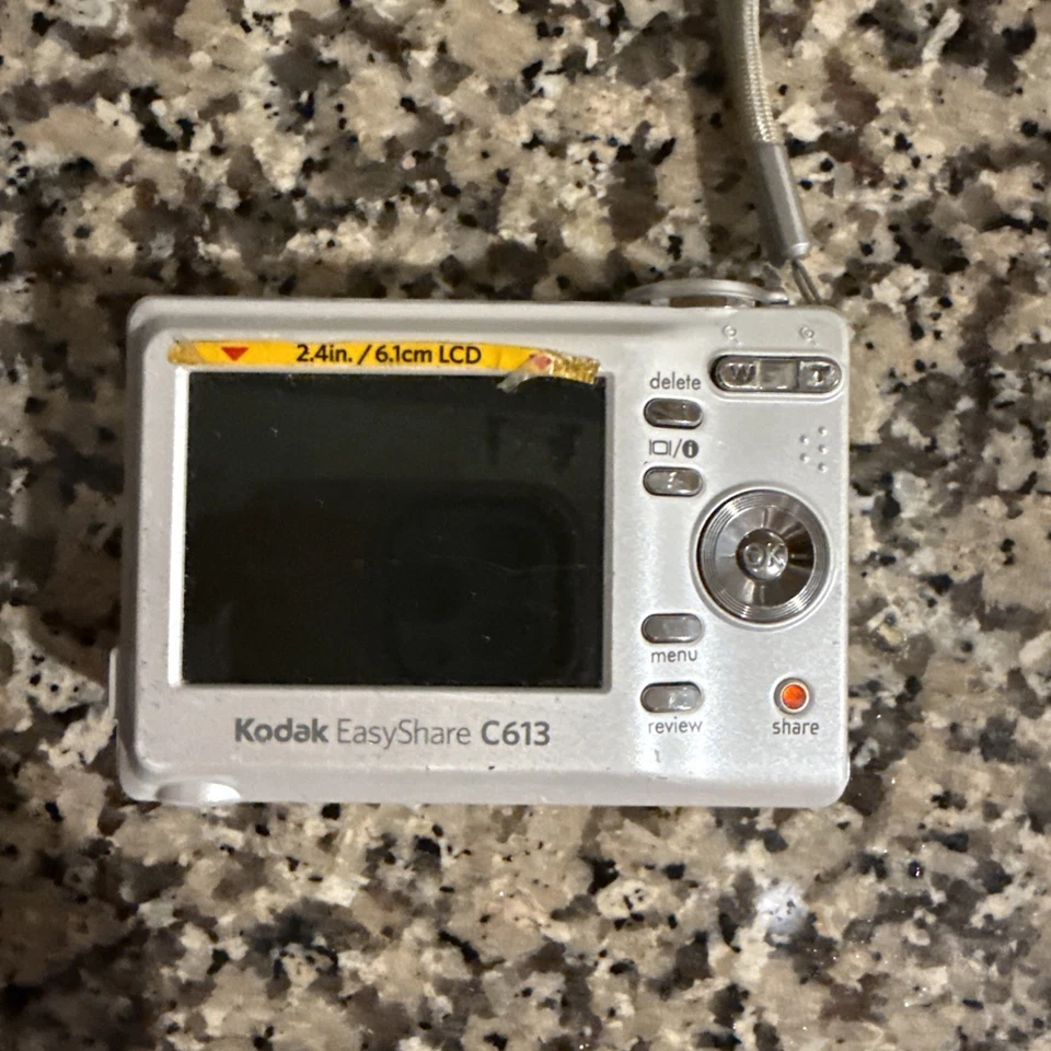 Kodak EasyShare C613 6.2MP Digital Camera with 3x Optical Zoom *FAIR/TESTED* - Image 2 of 3