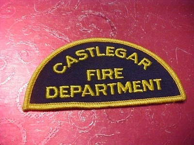 CASTLEGAR CANADA FIRE DEPARTMENT PATCH SHOULDER SIZE NEW 4 1/2 X 2 INCH