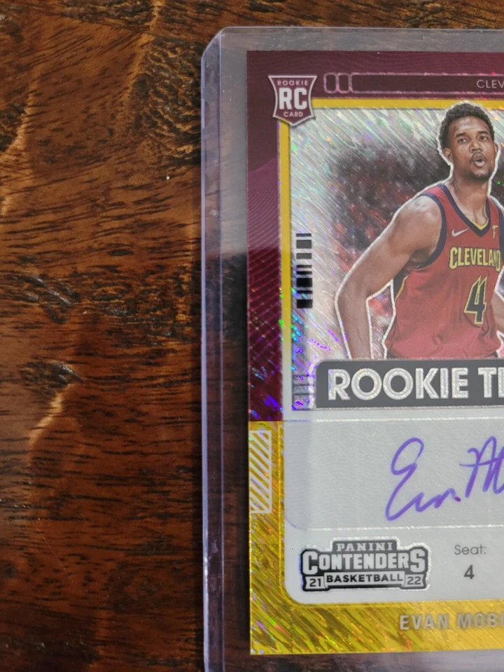 2021-22 Contenders Evan Mobley Rookie Premium FOTL Gold Shimmer 1 of 1 Auto - Image 4 of 4