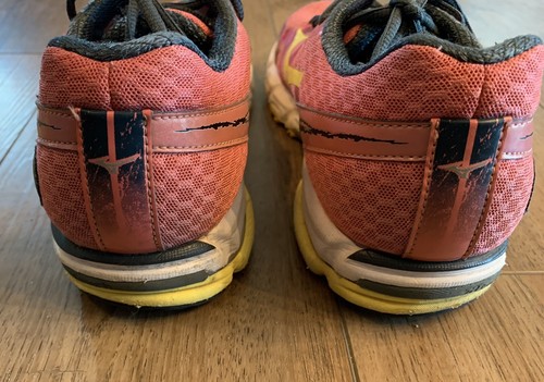Mizuno Wave Rider 17 Lauf-Tennisschuhe 10 Damen rosa - Bild 6 von 7