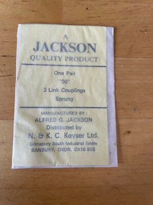Jackson 00 gauge 3 link couplings sprung 1 pair