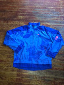 volt windbreaker