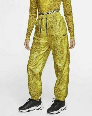 yellow python nike outfit