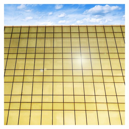 BDF PRGD Fensterfolie Wärmeregulierung und Daytime Privacy Gold out, Silver in - Bild 4 von 15