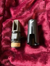 Vandoren B44 Clarinet Mouthpiece with Ligature