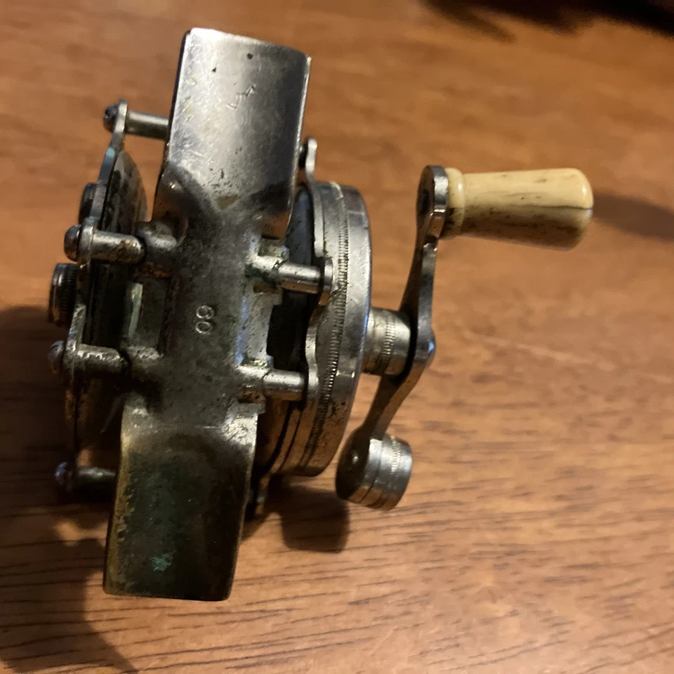 Carrete de agua dulce Hendryx Vintage modelo 60, buen estado de funcionamiento Foto 2 de 4