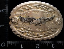 LI22105 VINTAGE  OVAL INTRICATE DESIGN w/ EAGLE  SILVERTONE BELT BUCKLE