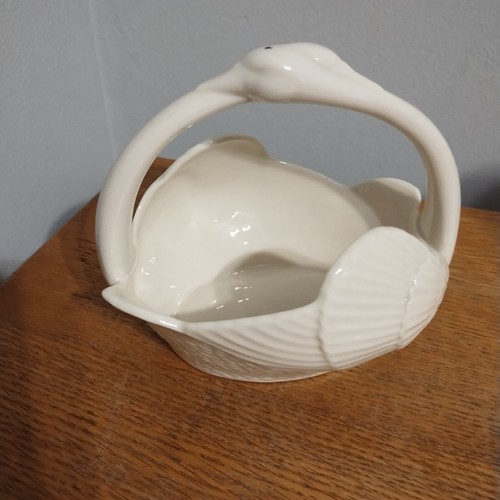 LENOX China Ivory Beige Double Swan Basket Bowl Candy Dish Trinket Dish 5.75"x5"