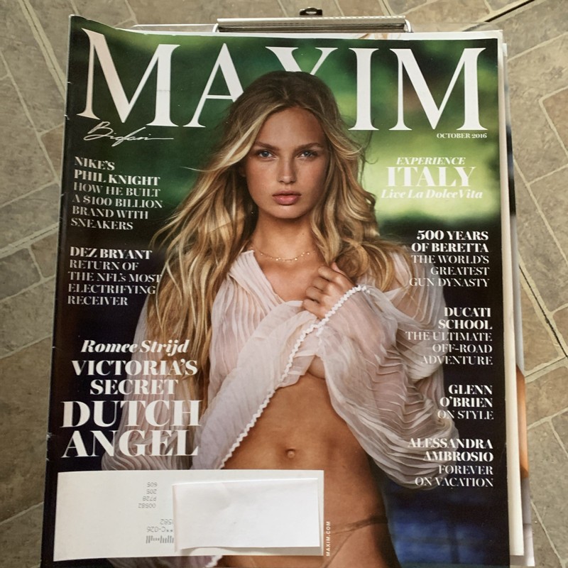 Maxim October 2016 Issue