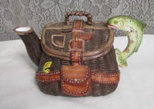 Teiera con cesto in vimini da pescatore a mosca - ceramica - di Flowers, Inc. Palloncini
