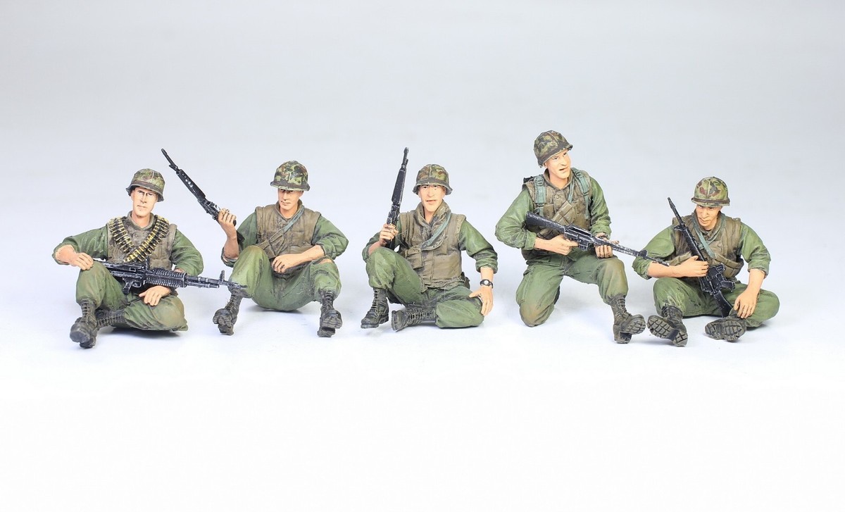 PreOrder) USMC LVTP5A1 Tank Riders (5 figures) Vietnam war 1