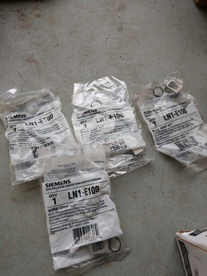 SIEMENS LN1-E100 LUG KIT-1 LINE SIDE CONNECT FOR 30-100A E FRAME Circuit Breaker 3 - Foto 12