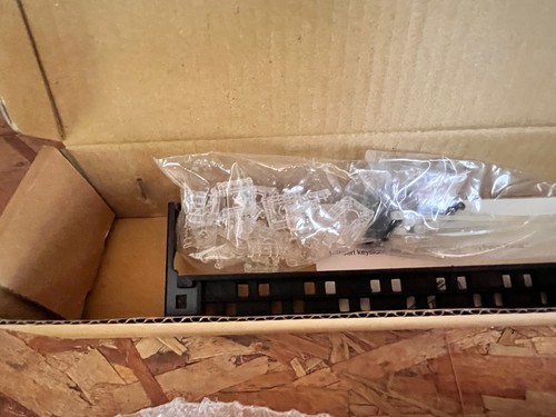 Wirewerks KEYWERKS CAT6 1U COPPER PATCH PANEL LOADED WITH BLACK MODULES - Picture 5 of 9