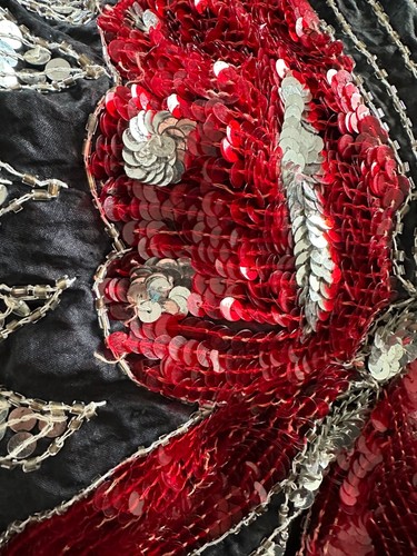 Vintage 70's Iconic Batwing Silver Red Black Silk Ladies Butterfly Top Small - Picture 5 of 11