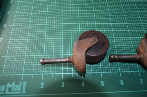 Set of 4 Old Wood Wheel Casters-1 1/2" wood wheel casters #1980 - Picture 4 of 11