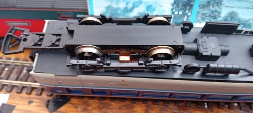 Hornby 00 Gauge Class 155 Provincial Super Sprinter DCC Fitted - Picture 13 of 24