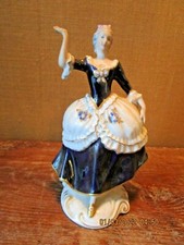 Figurine "Royal Dux" / danseuse - signée