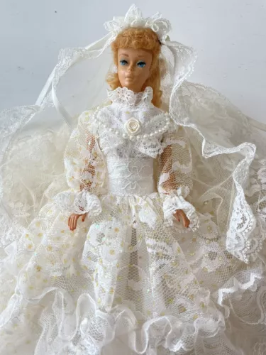 Ponytail Barbie Doll Number 5 Blonde 1959 Original Rare & 22 Barbies.