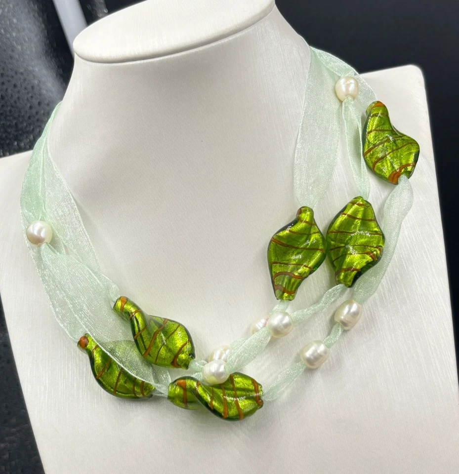 Collana in Argento 925 Nickel Free con Tulle Perle e Foglie in vetro di Murano - Immagine 2 di 3