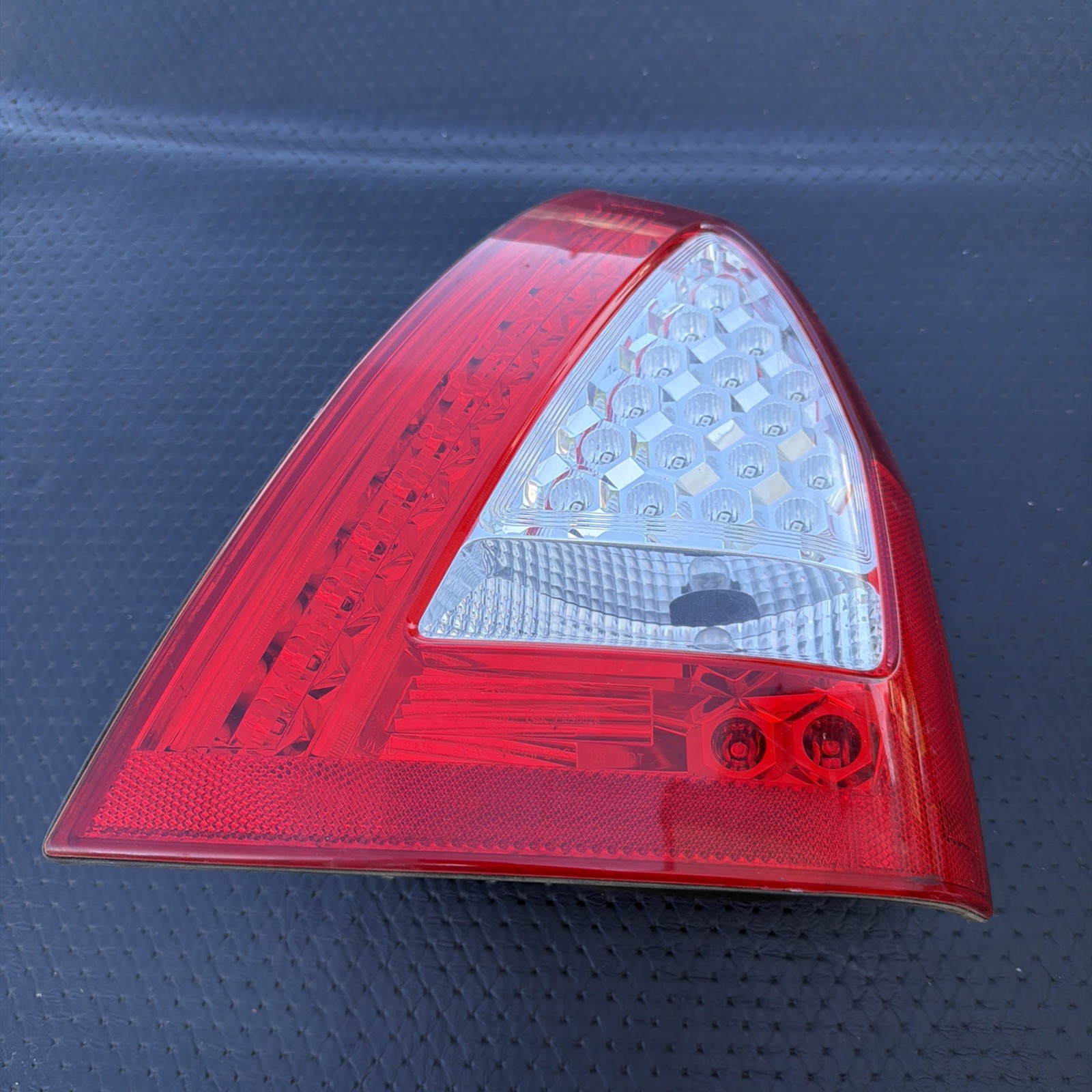 09-13 Maserati Quattroporte M139 Rear Right Side Tail Light Tail Lamp OEM