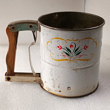 Androck Hand-i-Sift Hand-Crank Flour Sifter 5in Large Metal/Wood White