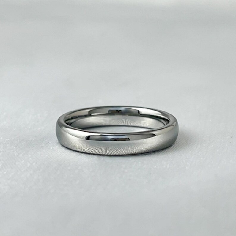 4MM Tungsten Carbide Ring, Classic Polished Wedding Band for Men and Women