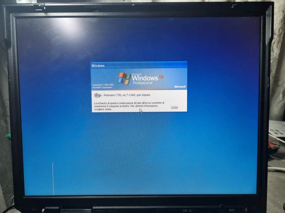 IBM ThinkPad A31 - 30 GB HDD, Intel Pentium 4-M, 640 MB RAM - Immagine 2 di 4