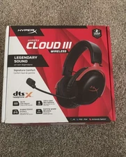 HyperX Cloud III Wireless Gaming Headset with Noise-Cancelling Microphone PC/PS5