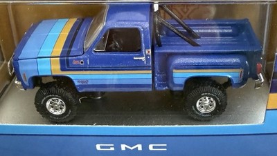 M2 Machines Cubes 1976 GMC Sierra Grande 15 Desert Fox WMTS22 26