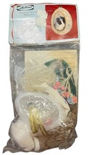 Vintage LeeWards  Raindrop  Boutique Eggery Kit Art No. 16-46892 Goose Figurine