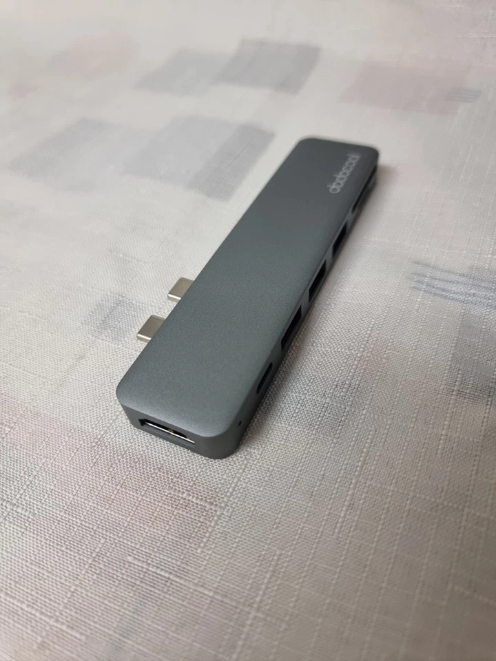 Dodocool Aluminum Alloy7-In-1 Multiport Hub With Dual USB-C Connectors4K DC53GY1 - Image 2 of 4