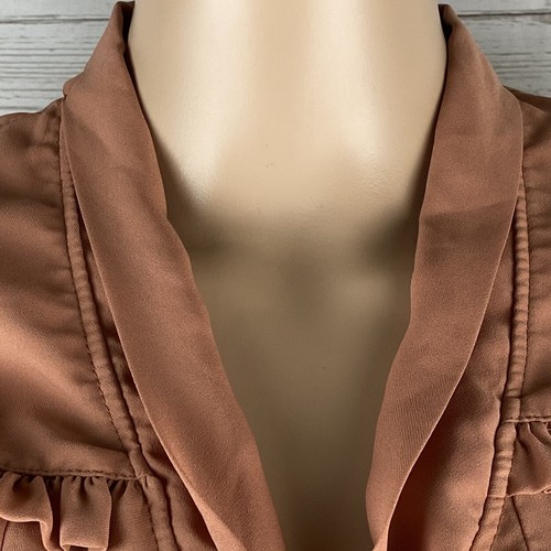 H&M Sheer Sleeveless Blouse Size 2 Apricot Color Ruffled Bow Neck Button Up Top - Picture 2 of 12
