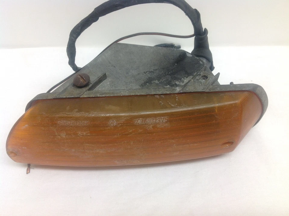 Intermitente original Ferrari 365 GT Carello 11.309.717 intermitente Queen Mary 1969 Foto 3 de 4