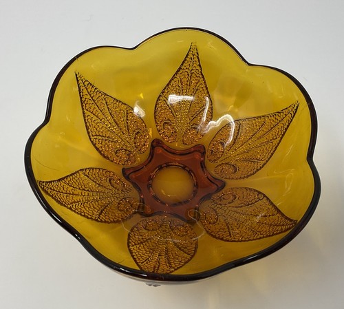 Plato de caramelo vintage Anchor Hocking vidrio ámbar hoja de girasol cuenco curvo 7" de ancho - Imagen 3 de 5