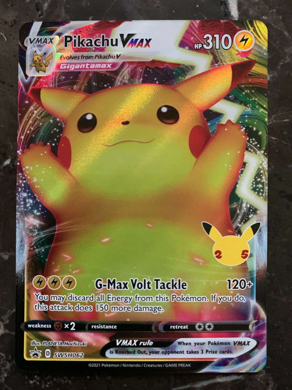 Carta Pokemon Pikachu Vmax Full Art celebrações