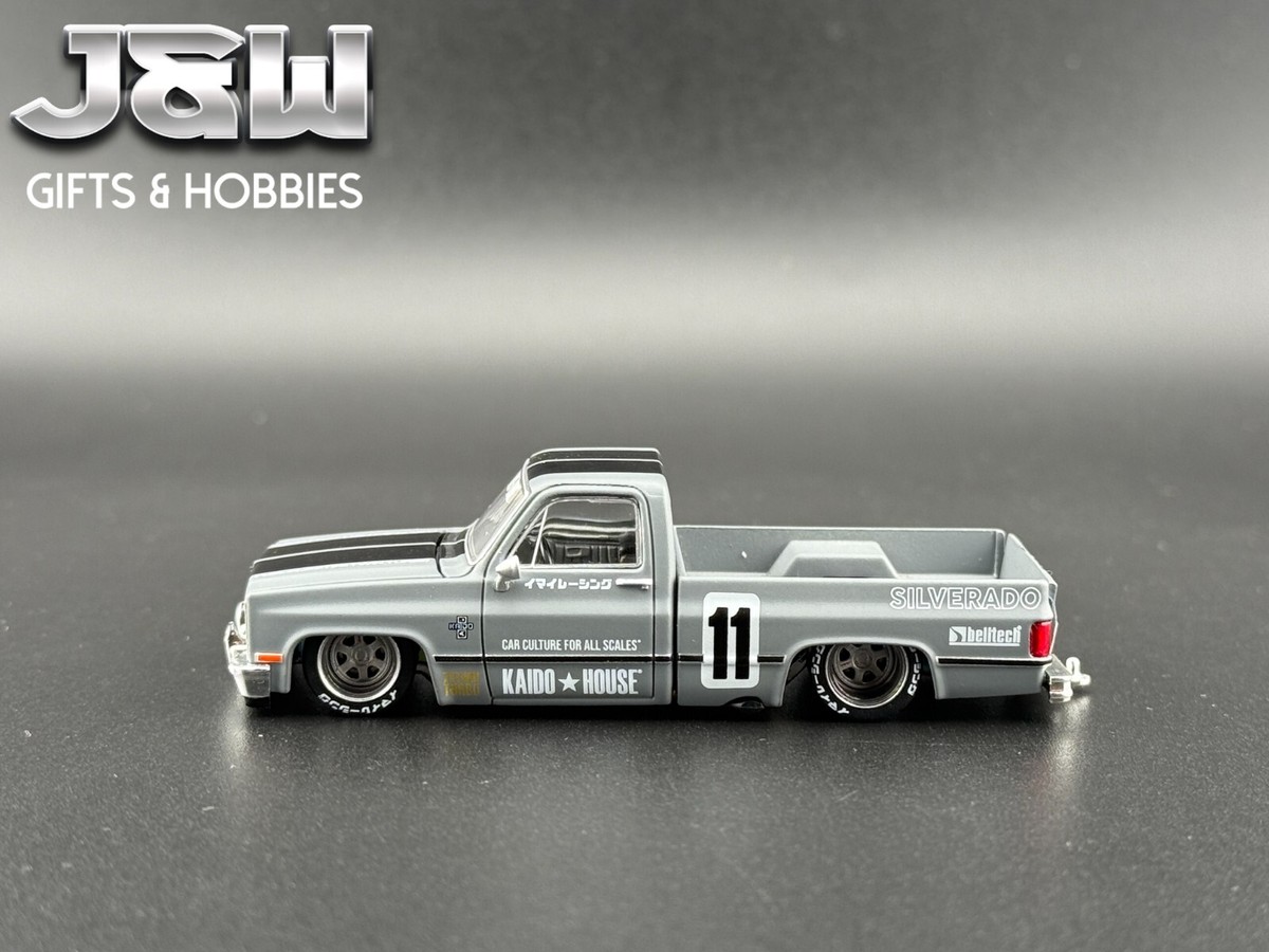 1/64 Chevrolet silverado 精密ミニカー　メキシカン Mini GT Chevrolet Silverado Pickup Clod Buster 