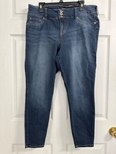 Torrid Size 18 Medium Wash 3 Button Blue Denim Jeggings