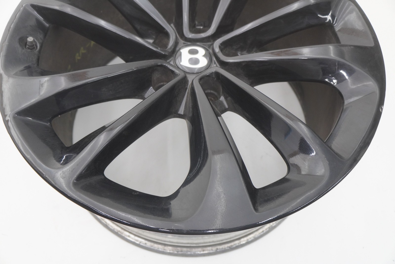 Bentley Bentayga 2017 Wheel P/N 36A601025