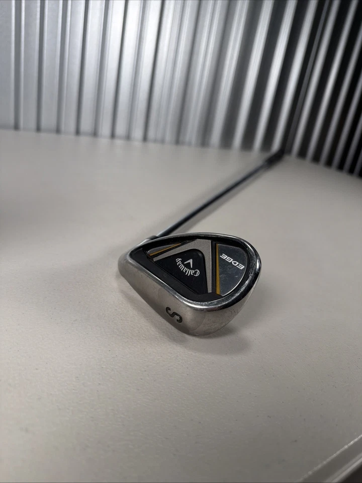 Cuña de arena Callaway Edge varilla de acero flexible regular derecha Foto 3 de 4