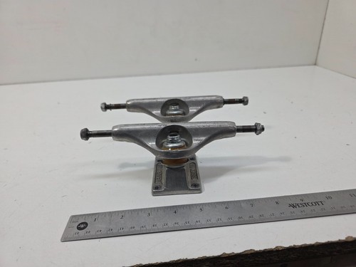 Independent Stage ? Trucks 8.25”