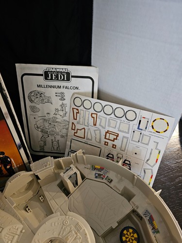1983 Millennium Falcon TRI LOGO STAR WARS COMPLETE ROTJ WORKING Elec w Inserts - Picture 3 of 10