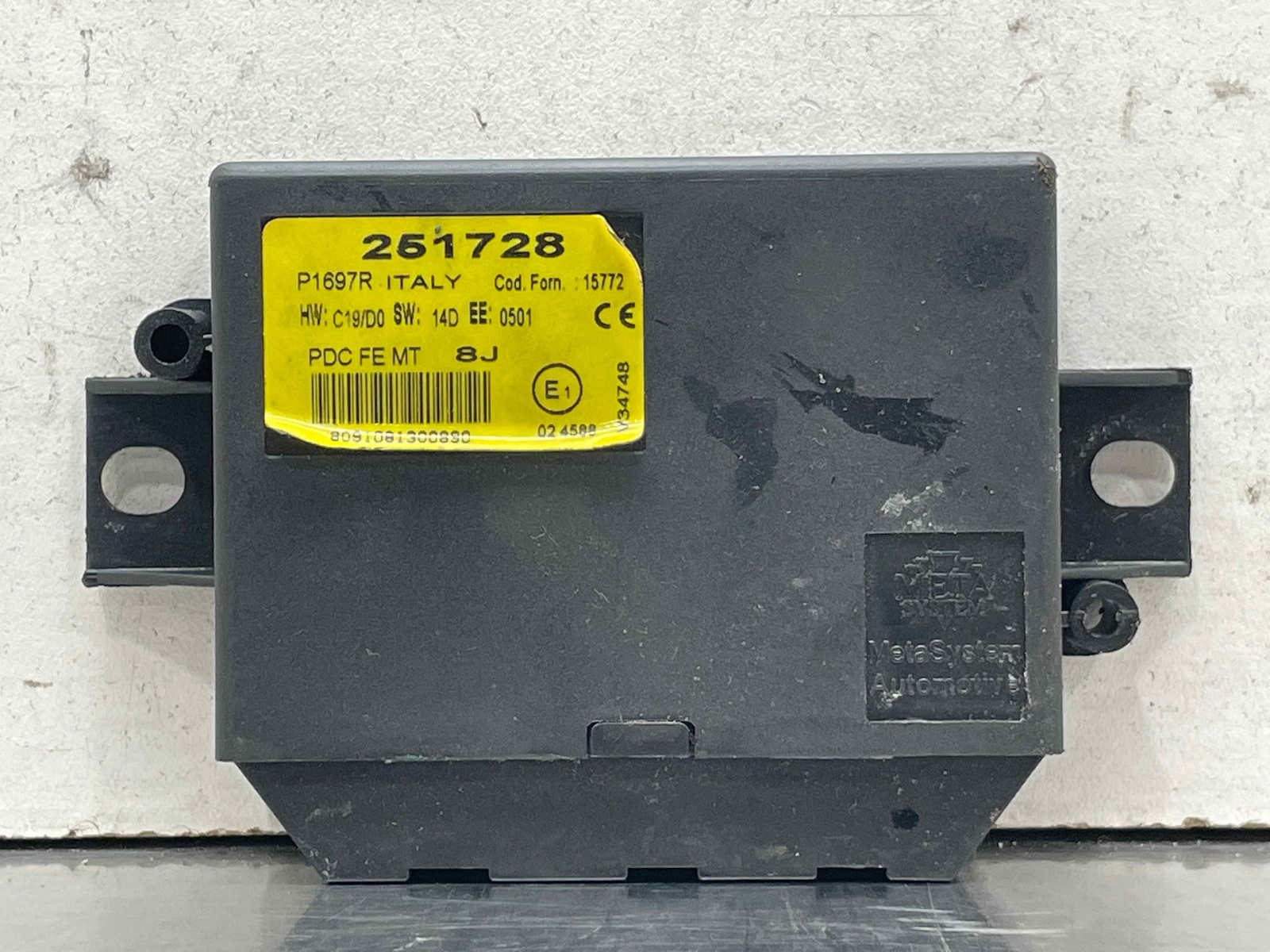 2009 Maserati Quattroporte OEM Park Assist Control Computer Module 251728 P697R